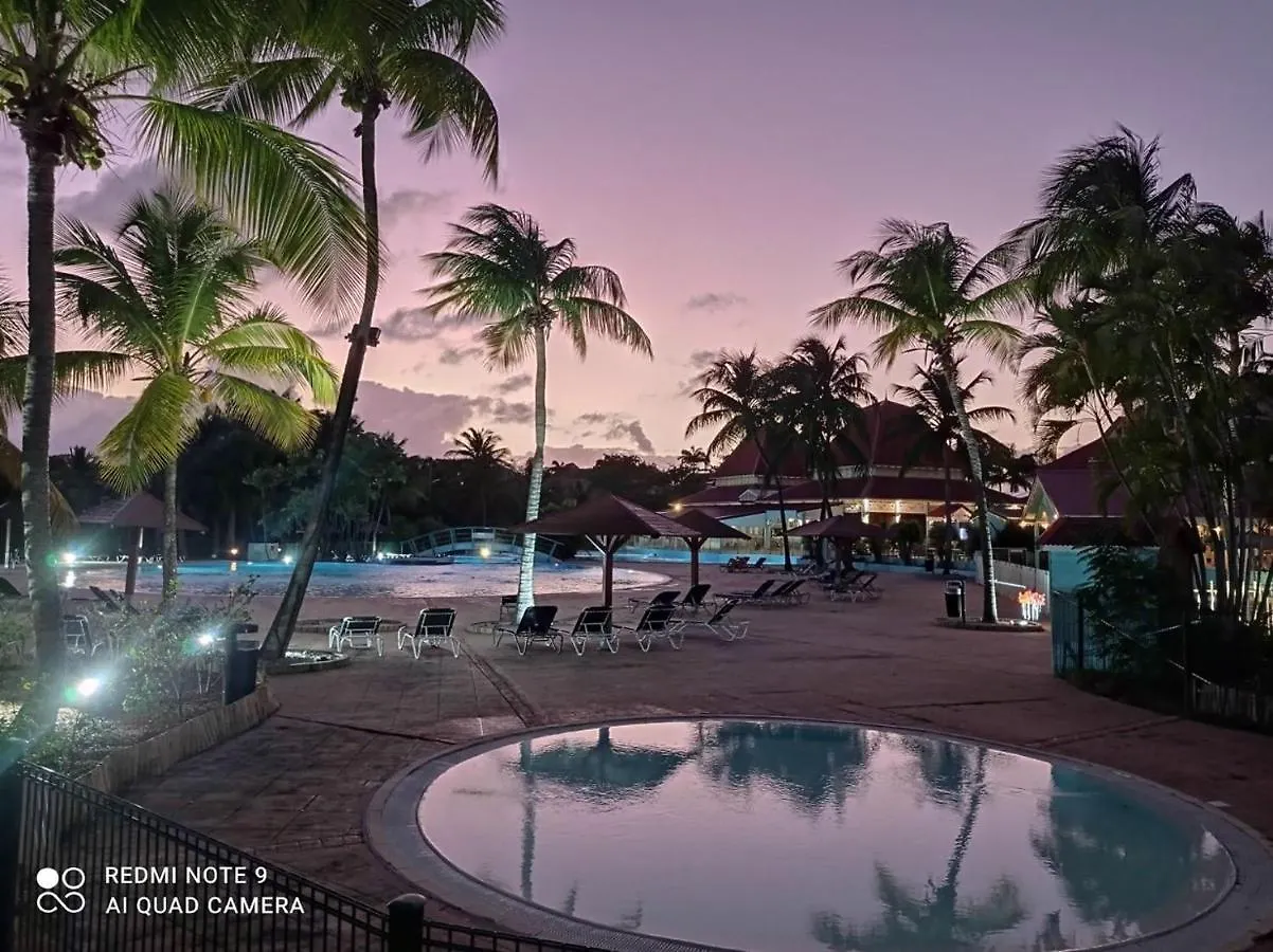 Grand Studio 4 Pers Superbe Vue Mer Et Cocotiers Dans Village Vacances Sainte-Anne Plage A - 30 M Сент-Анн
